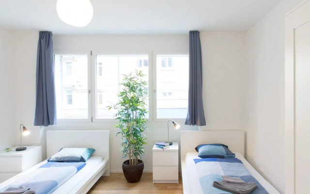ZH Kreuzplatz I - Hitrental Apartment