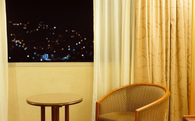 Carlton Hotel
