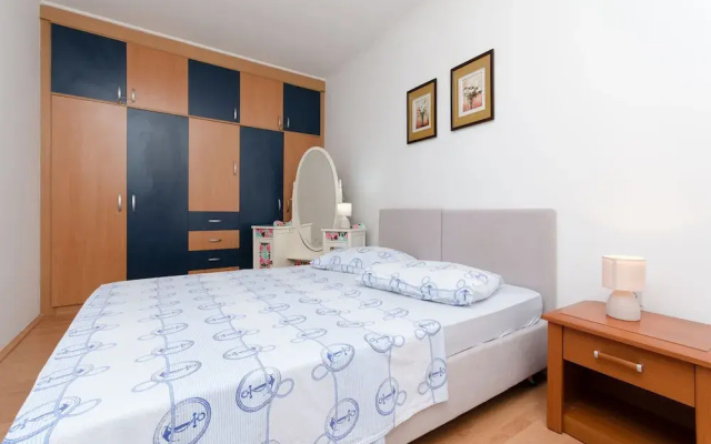 Apartment Goran
