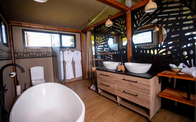 Escarpment Serengeti Luxury Camp