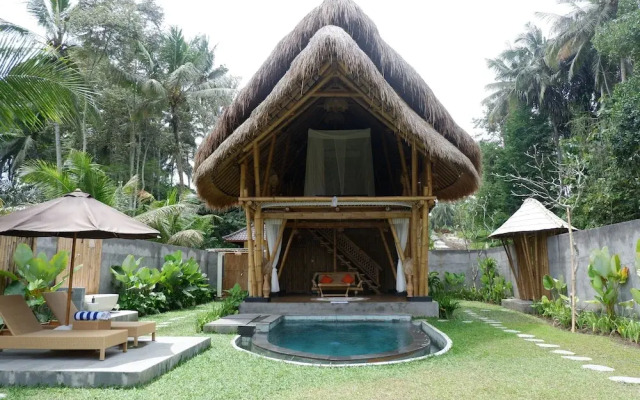 Pitu A Punggul Village Escape