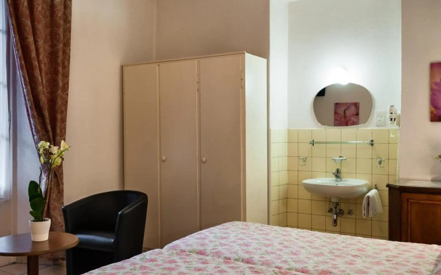 EasyRooms dell'Angelo – Guest Rooms – Locarno