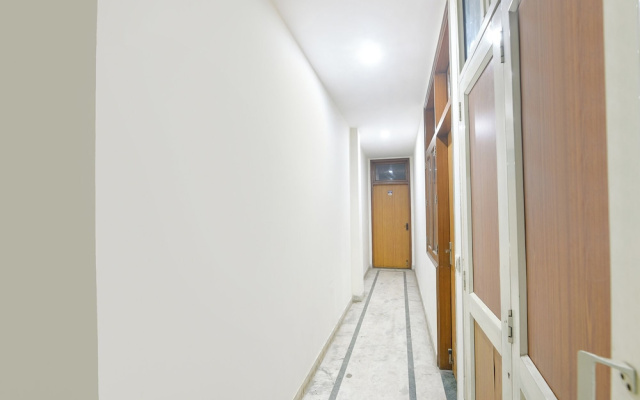 Fabhotel Grand