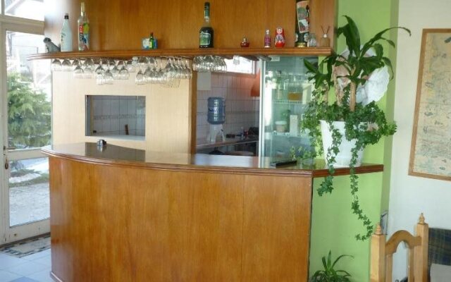 Apart Hotel Alem