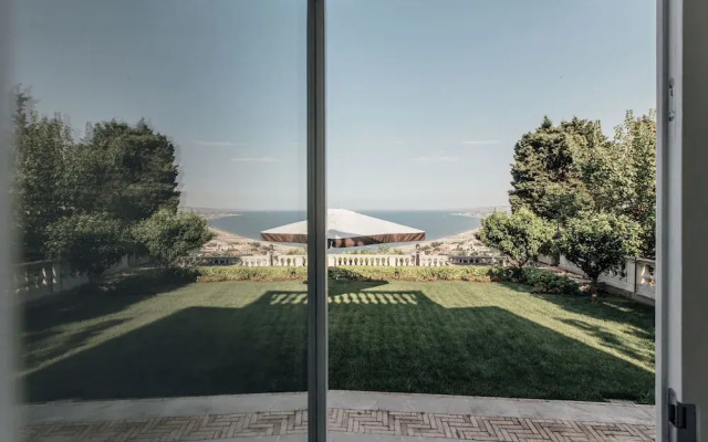 Secret Garden - Suites & Apartments