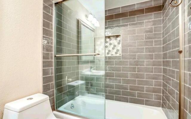 5602 N 76th Place, Scottsdale