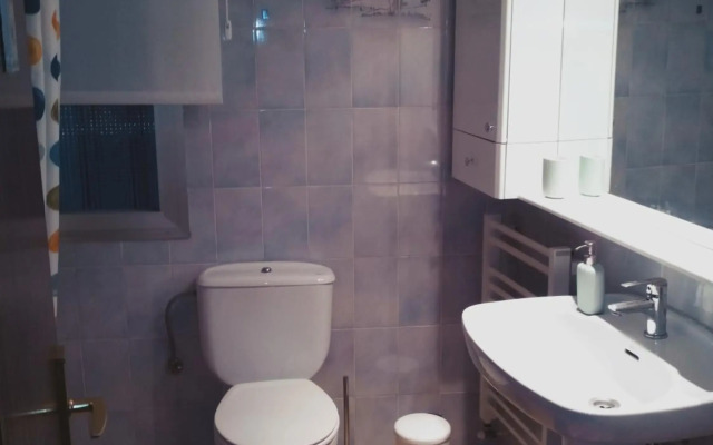 Bilbao Center Apt parking FREE