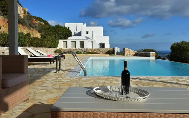 Deluxe Villa Infinity Pool And Helipad By Villarentalsgr