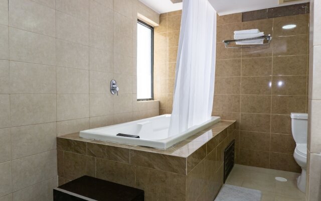 Aldea Thai 305 2 Bedroom Condo by RedAwning