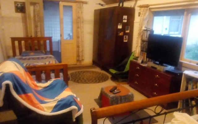 Sylvia Lodge A pet friendly Homestay for budget travellers – Guest Rooms – Orbost
