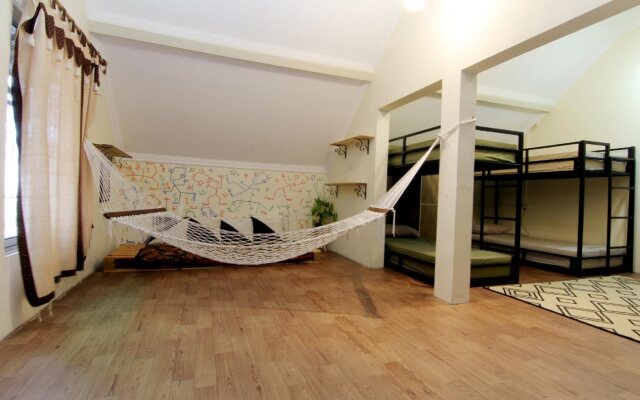 Oke Baik Hostel