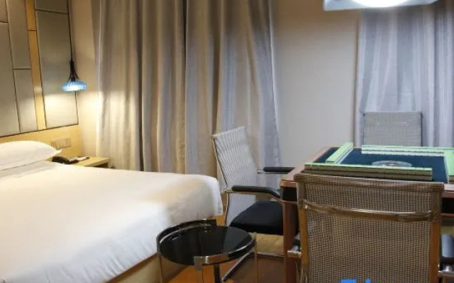 Elysees  Hotel