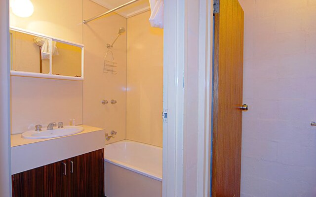 Hotham 1750 11