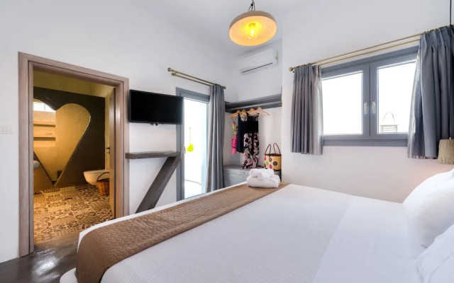 Pasithea Luxury Suites