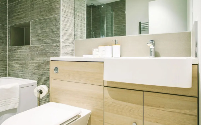 Spacious 3 Bedroom Apartment in South Kensington near Museums