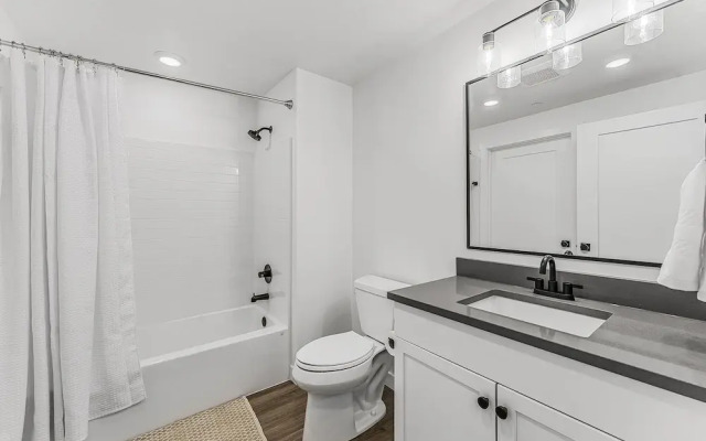 Starlight Crossing 4 Bedroom Condo