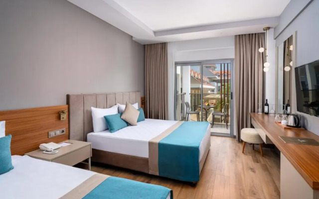 Side Story Resort & Spa