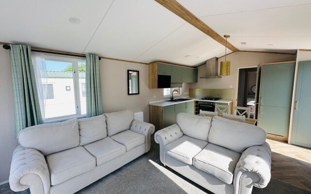 Luxury 2-bed Holiday Lodge Near Bude & Widemouth