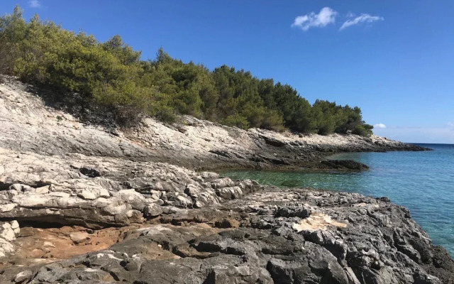 Sunrise Sunset Seaview Walk to Vis Iconic Beaches