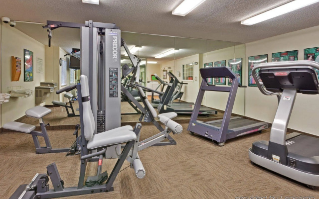 Candlewood Suites Indianapolis by IHG