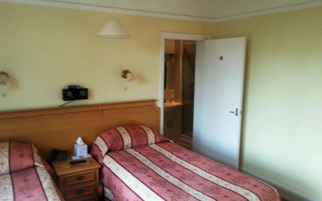 Nyton Hotel