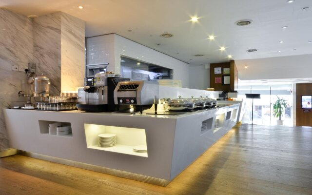 Amrise Hotel Kitchener