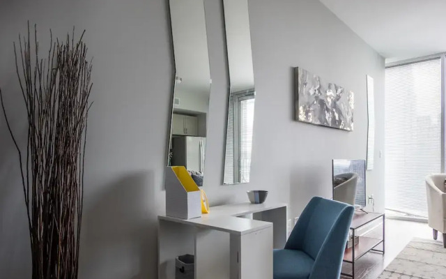 FRONTDESK Uptown Apts with City Views Charlotte