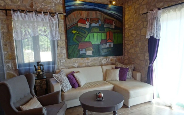 Artist's Villa Lilac Lilium