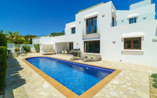 Villa Solhabitat Moraira Sports