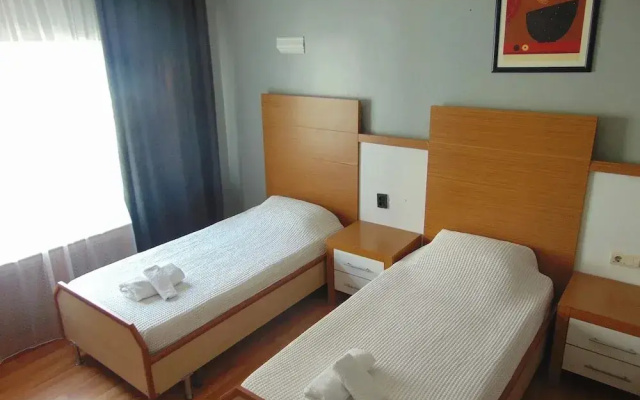 Mola Otel