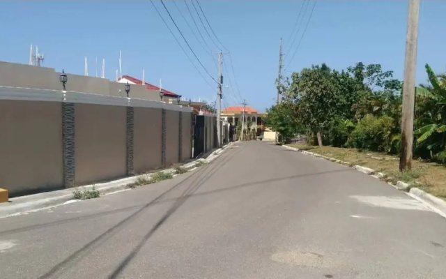 Modern 2 Bedroom Apartment 5b in Puerto Plata