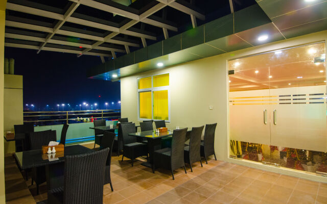 Grace Treasure Hotel