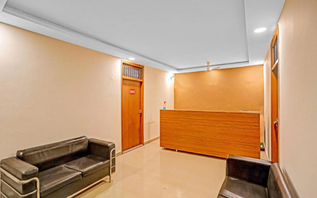 OYO 85984 Hotel Happy Spring