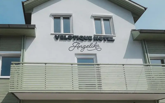 Velotique Hotel Angelika - Self-Check-in