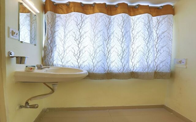 OYO 2178 Vibrant Residency