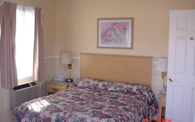 Tri Valley Inn & Suites