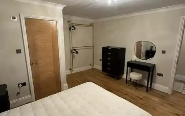 Charming Notting Hill Basement Flat With Garden