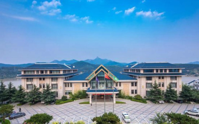 Dreamoon Blue Horizon Junhua Hotel