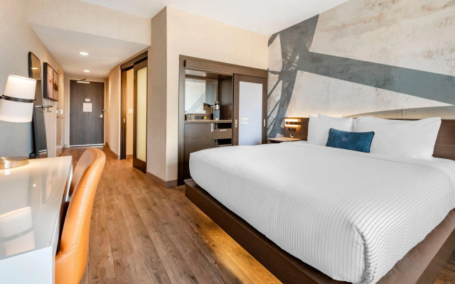 Cambria Hotel Minneapolis Downtown