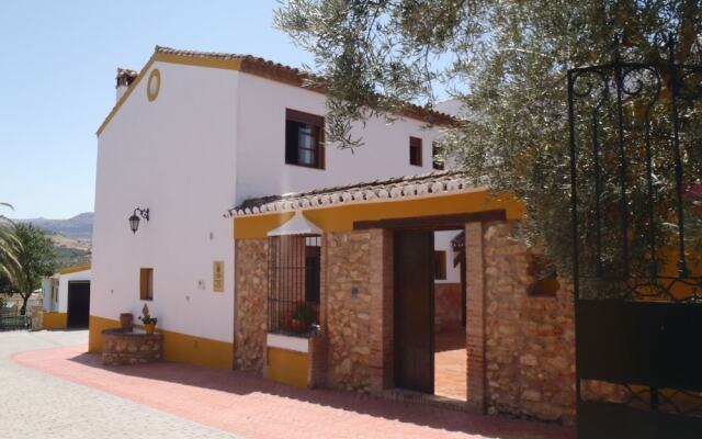 Cortijo Laguna de Espejo