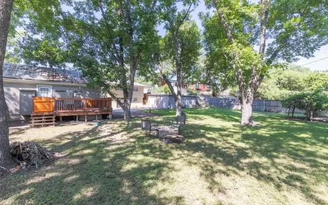 Tristian Suite Walk to Main Street