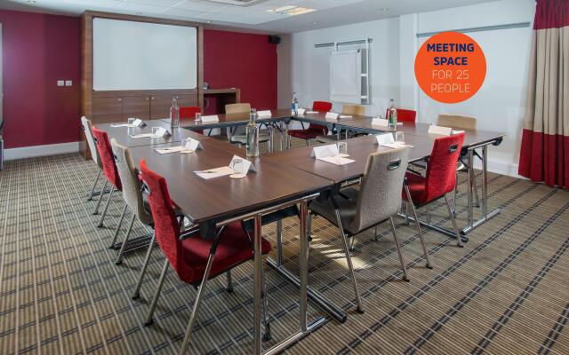 Holiday Inn Express Birmingham - Oldbury by IHG