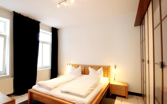 Villa Frigga by Rujana