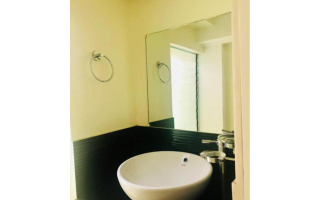 Ava Palm Suites
