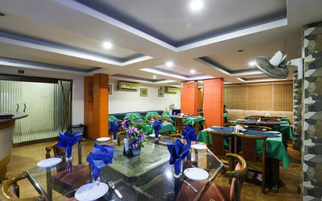 Hotel Gokul
