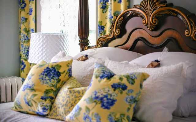 Lamberson Guest House