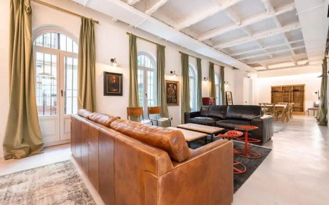 The Deauville Majestic 1 Bedroom in Chueca