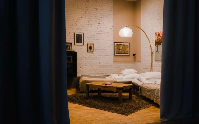 Cozy Loft at Opera