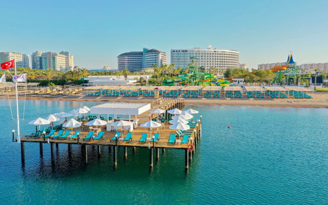 Crystal Centro Resort