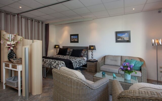 Charming Holiday Home in Katwijk South Holland with terrace